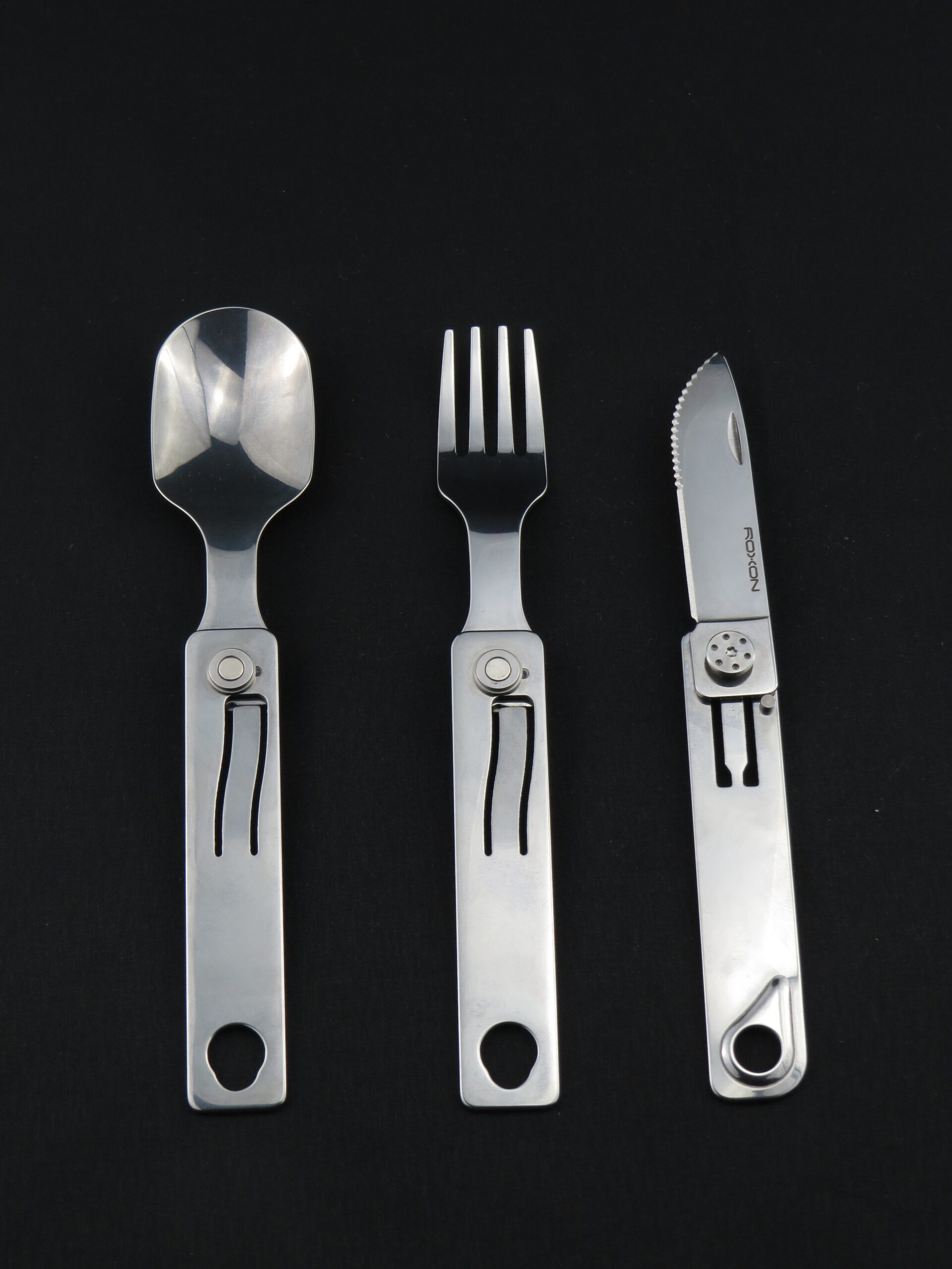 CONJUNTO DE TALHERES 3 EM 1 DOBRÁVEIS C/IMAN