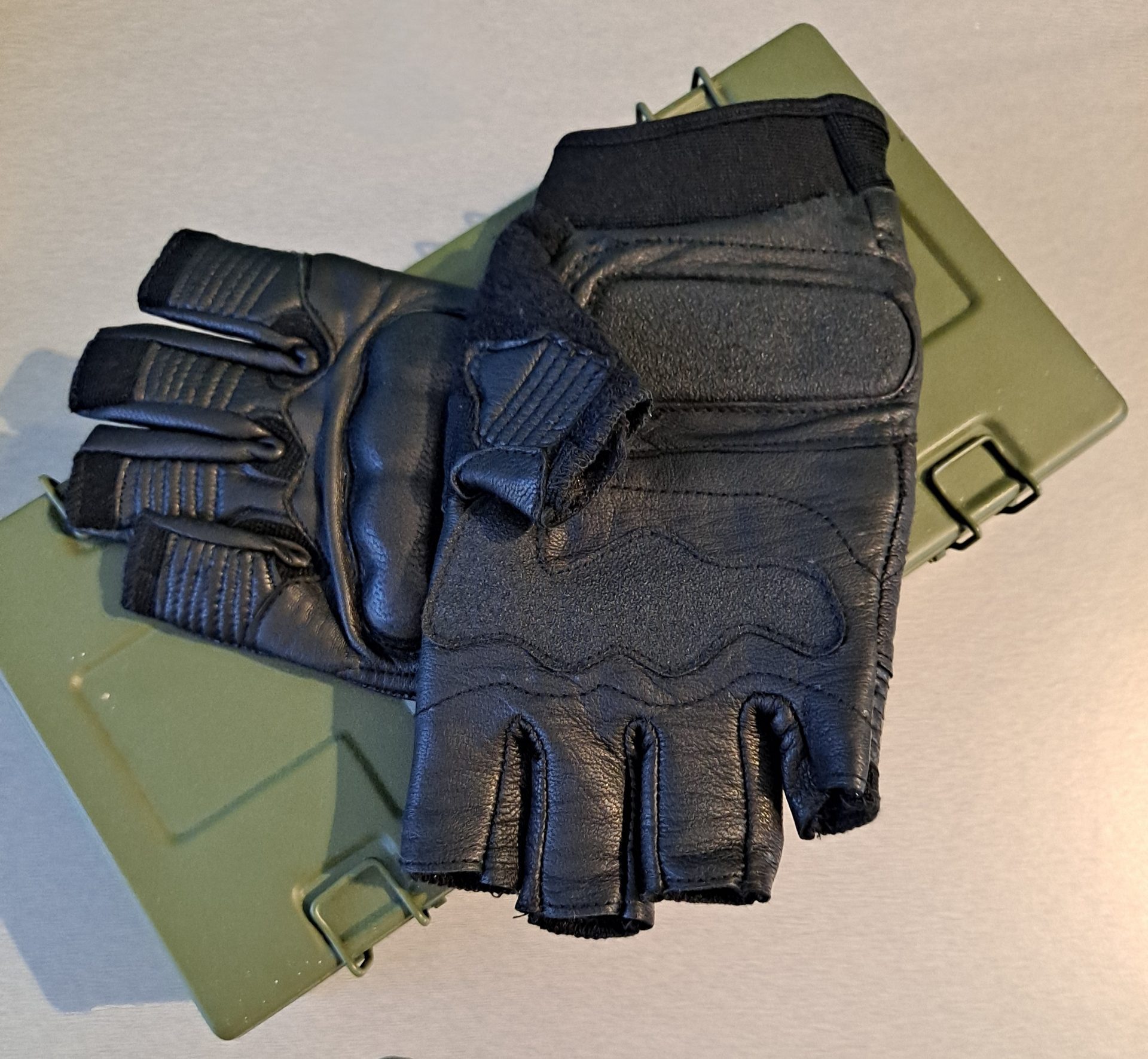 LUVAS REACTOR HARD KNUCKLE S/ DEDOS